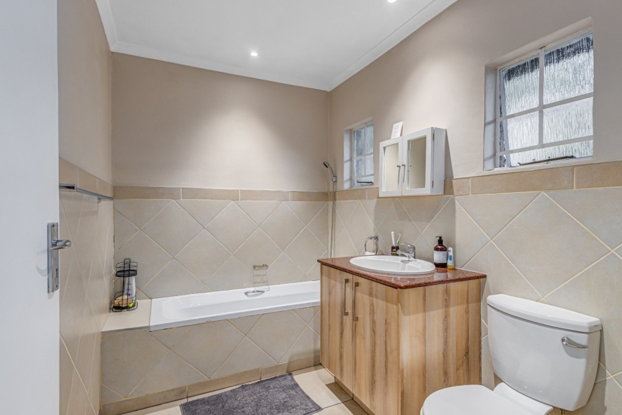 11 Bedroom Property for Sale in Bryanston Gauteng