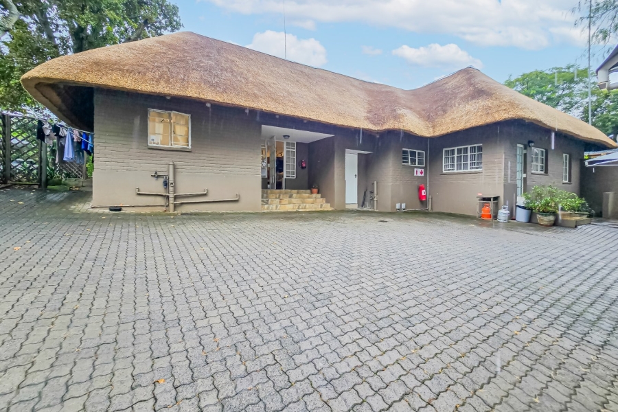 11 Bedroom Property for Sale in Bryanston Gauteng