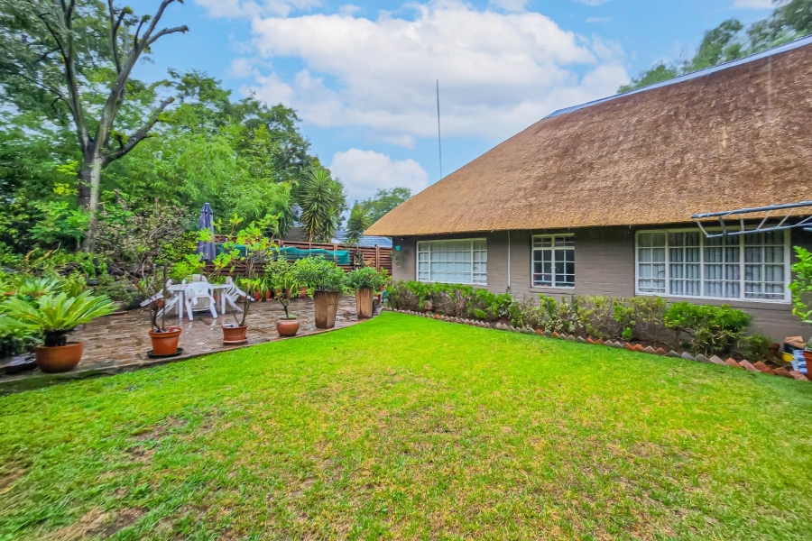 11 Bedroom Property for Sale in Bryanston Gauteng
