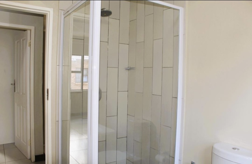 3 Bedroom Property for Sale in Rooihuiskraal Gauteng