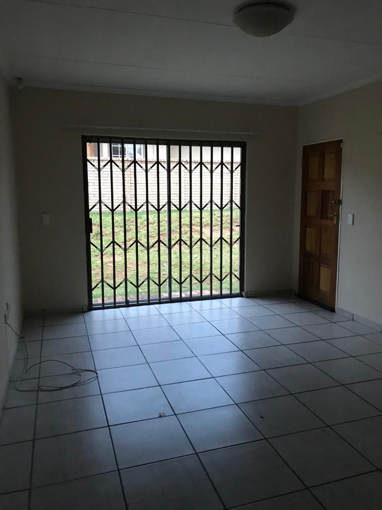 3 Bedroom Property for Sale in Kosmosdal Gauteng