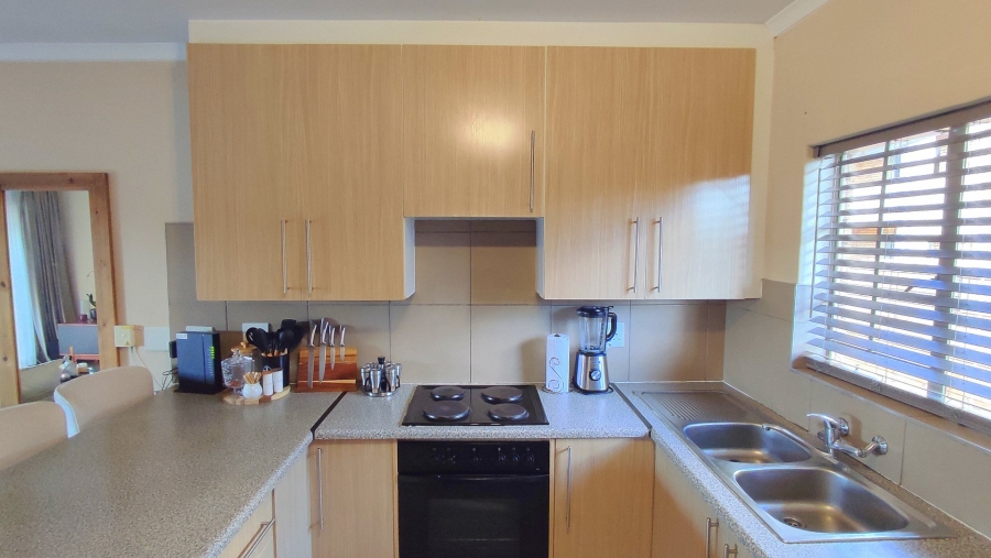 3 Bedroom Property for Sale in Monavoni Gauteng