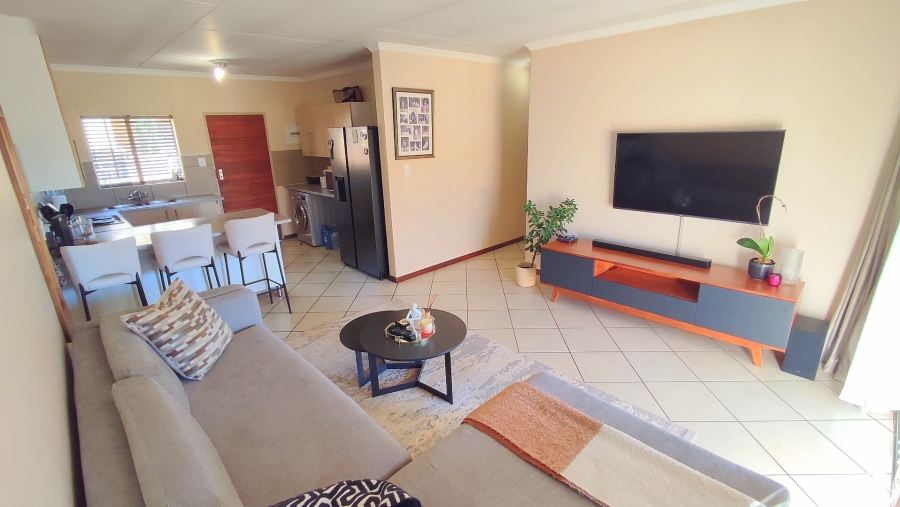 3 Bedroom Property for Sale in Monavoni Gauteng