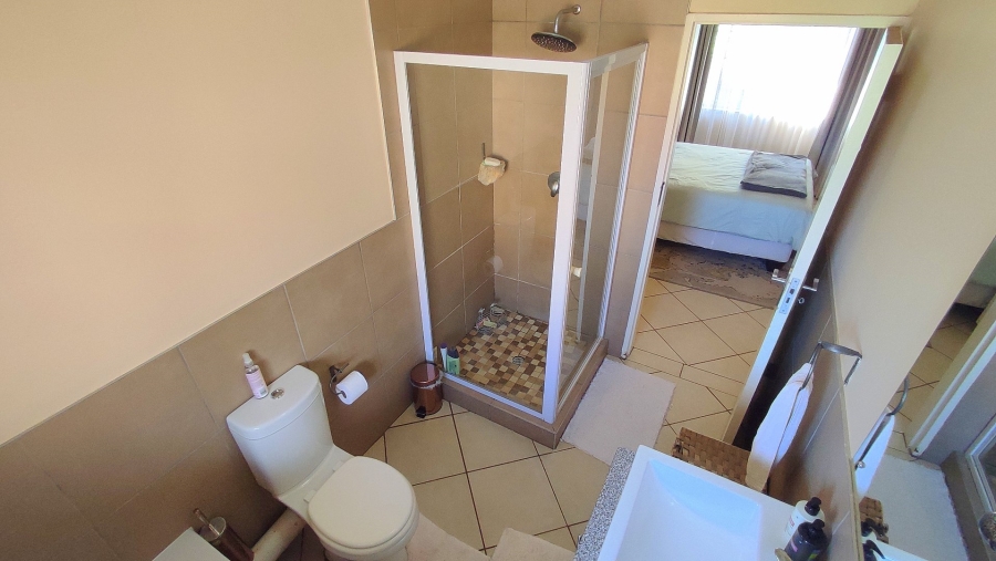 3 Bedroom Property for Sale in Monavoni Gauteng