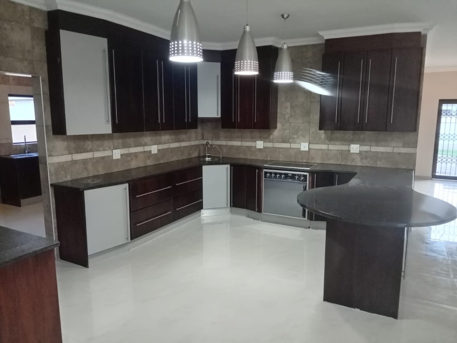 To Let 4 Bedroom Property for Rent in Vanderbijlpark SE 8 Gauteng