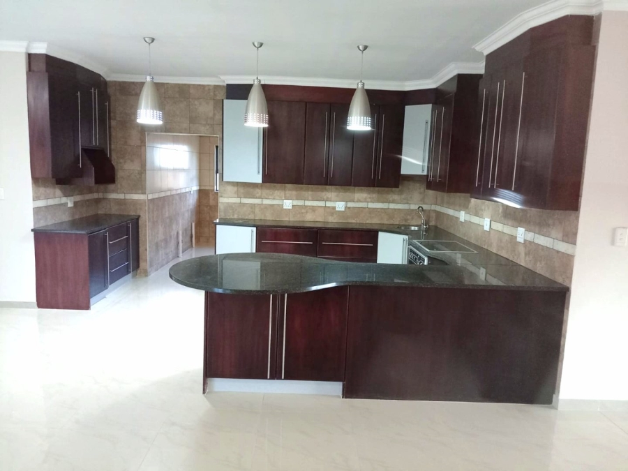 To Let 4 Bedroom Property for Rent in Vanderbijlpark SE 8 Gauteng