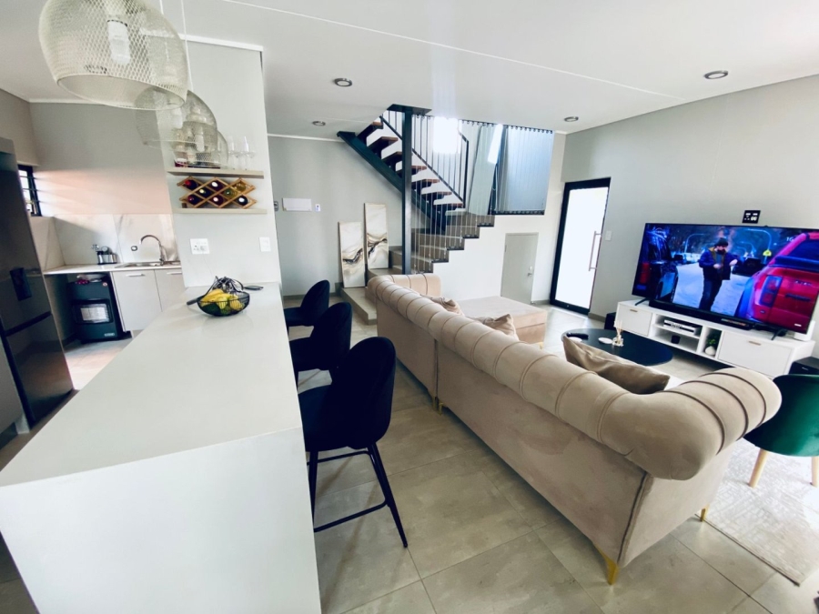  Bedroom Property for Sale in North Riding Gauteng