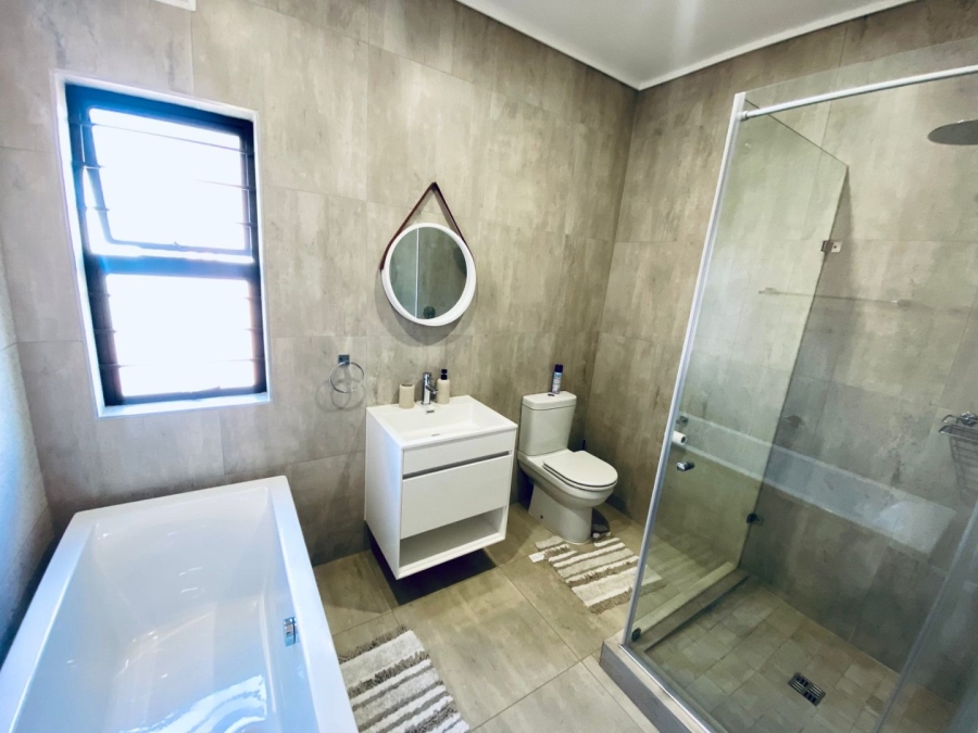  Bedroom Property for Sale in North Riding Gauteng