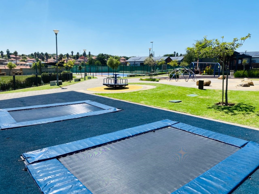  Bedroom Property for Sale in North Riding Gauteng