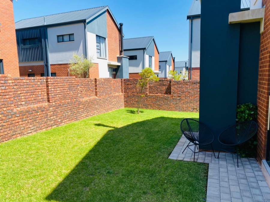  Bedroom Property for Sale in North Riding Gauteng