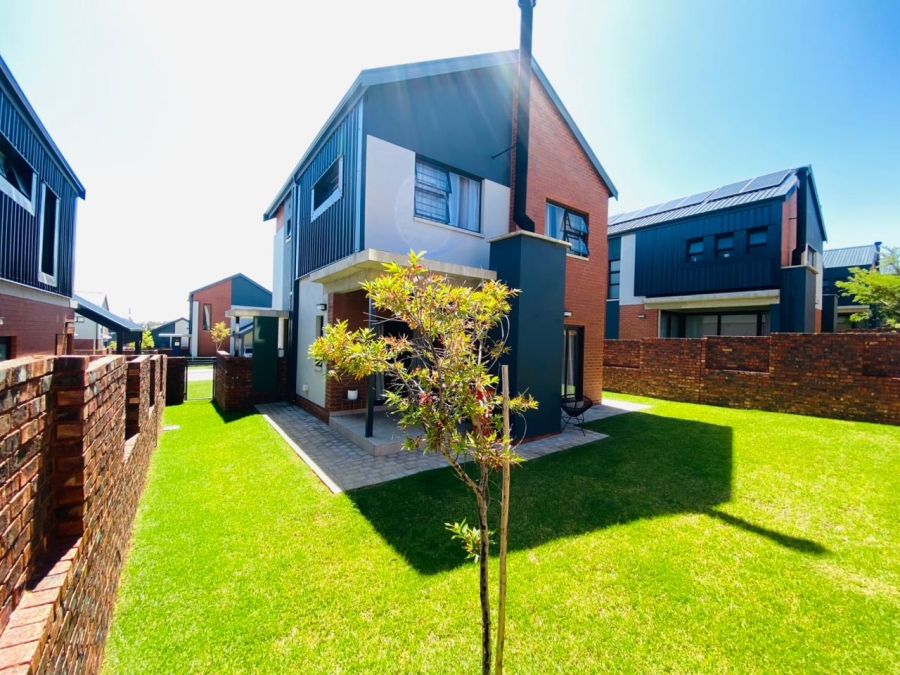  Bedroom Property for Sale in North Riding Gauteng