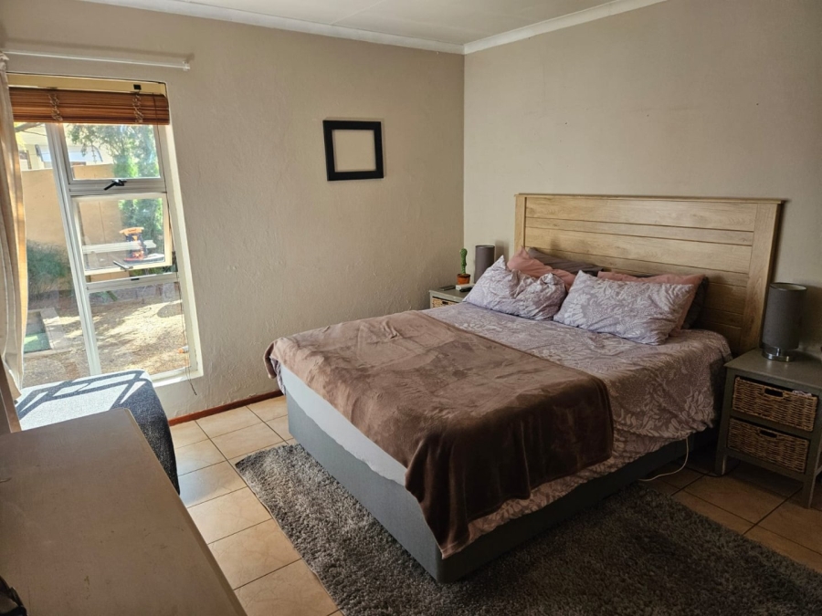 To Let 2 Bedroom Property for Rent in Douglasdale Gauteng