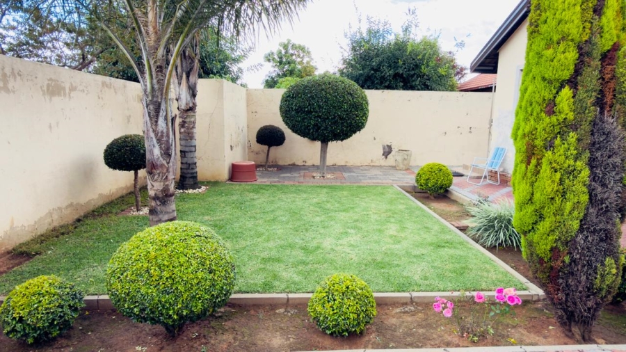 4 Bedroom Property for Sale in Rabie Ridge Gauteng