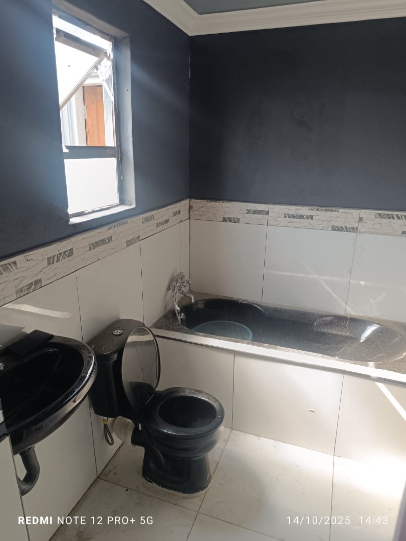  Bedroom Property for Sale in Boitumelo Gauteng