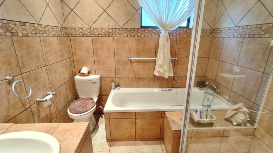 3 Bedroom Property for Sale in Vaal Marina Gauteng