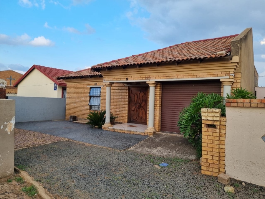 2 Bedroom Property for Sale in Vosloorus Gauteng