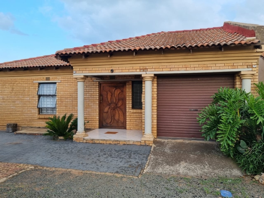 2 Bedroom Property for Sale in Vosloorus Gauteng
