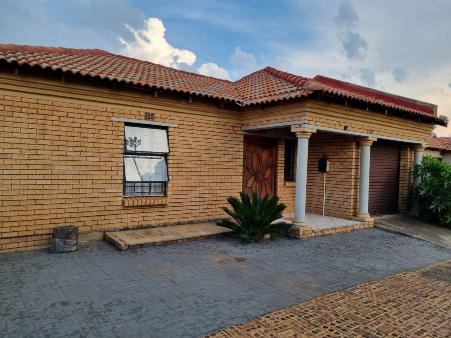 2 Bedroom Property for Sale in Vosloorus Gauteng