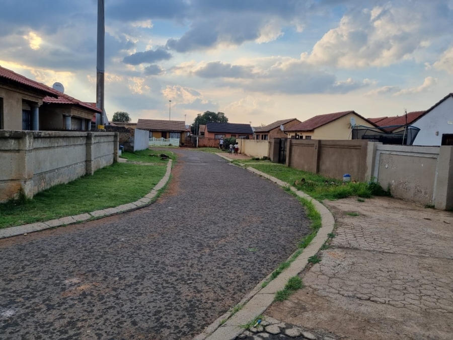 2 Bedroom Property for Sale in Vosloorus Gauteng