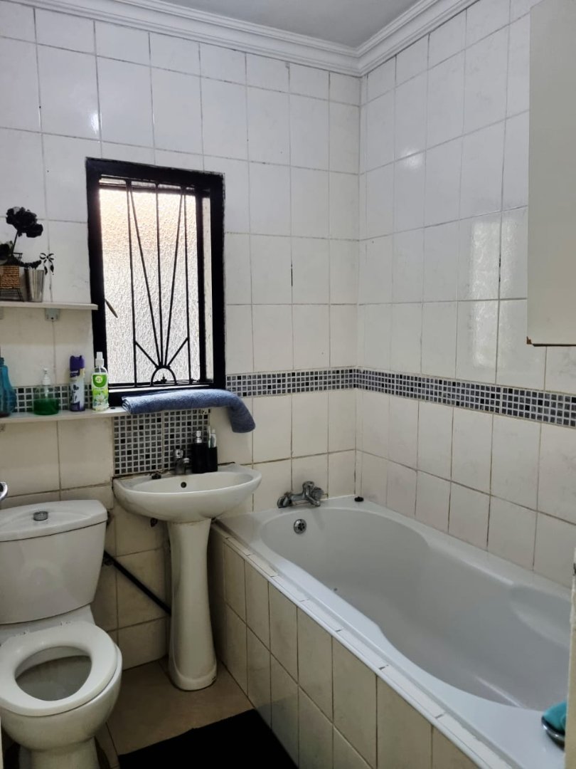 2 Bedroom Property for Sale in Vosloorus Gauteng