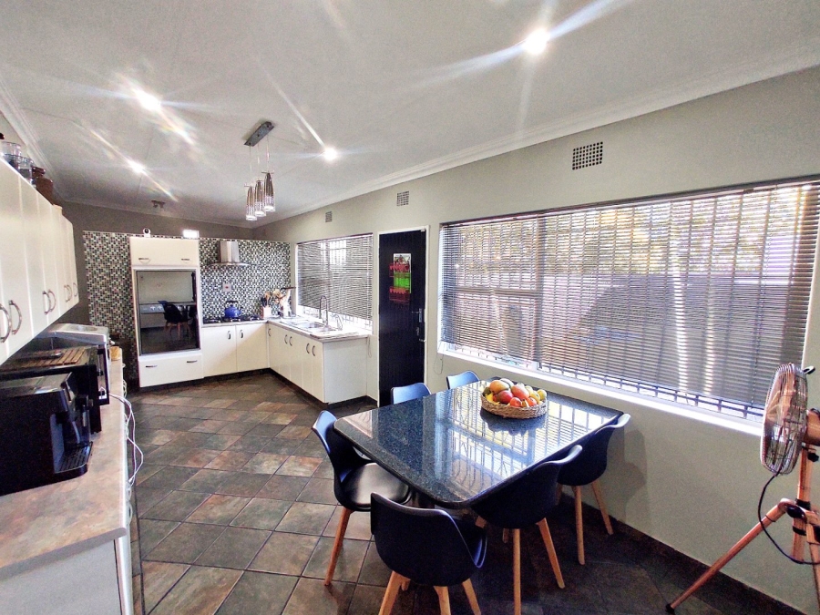 3 Bedroom Property for Sale in Vanderbijlpark SW 5 Gauteng