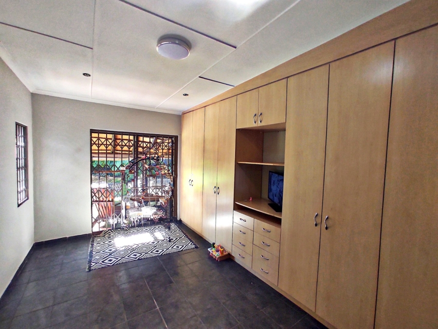 3 Bedroom Property for Sale in Vanderbijlpark SW 5 Gauteng