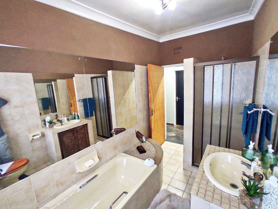 3 Bedroom Property for Sale in Vanderbijlpark SW 5 Gauteng