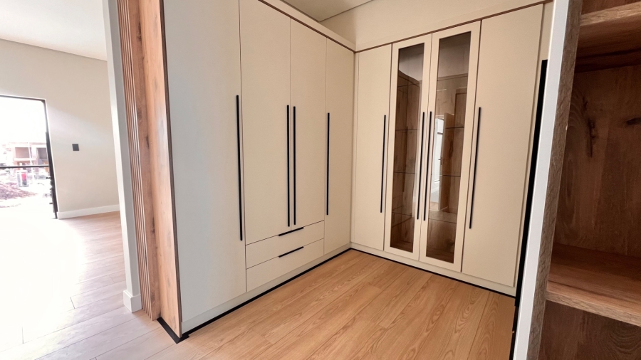 4 Bedroom Property for Sale in Fountainbrook Estate Gauteng