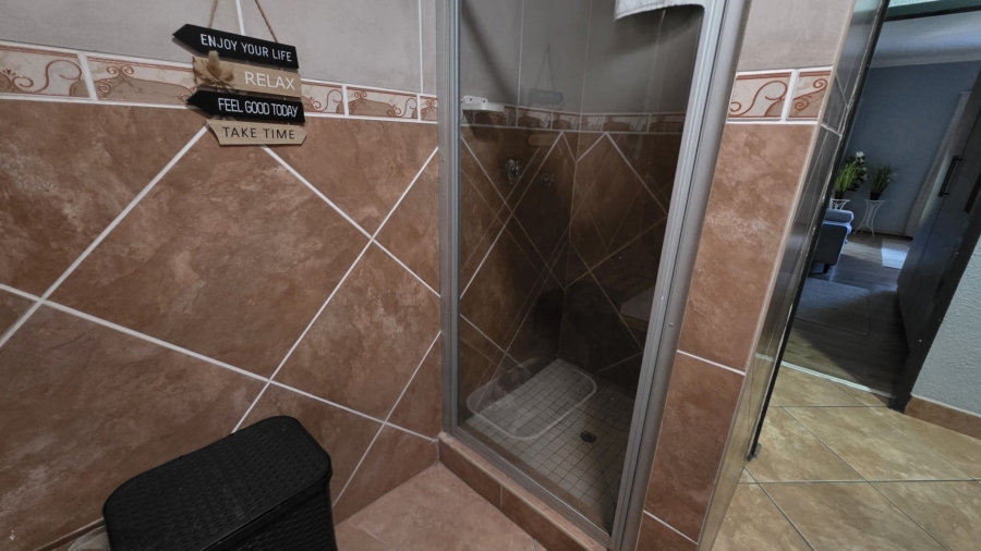 4 Bedroom Property for Sale in Montana Tuine Gauteng