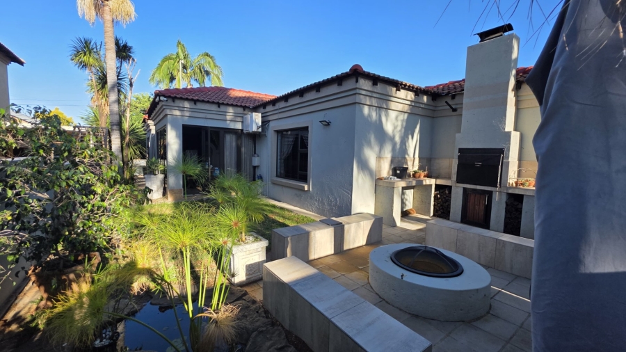 4 Bedroom Property for Sale in Montana Tuine Gauteng