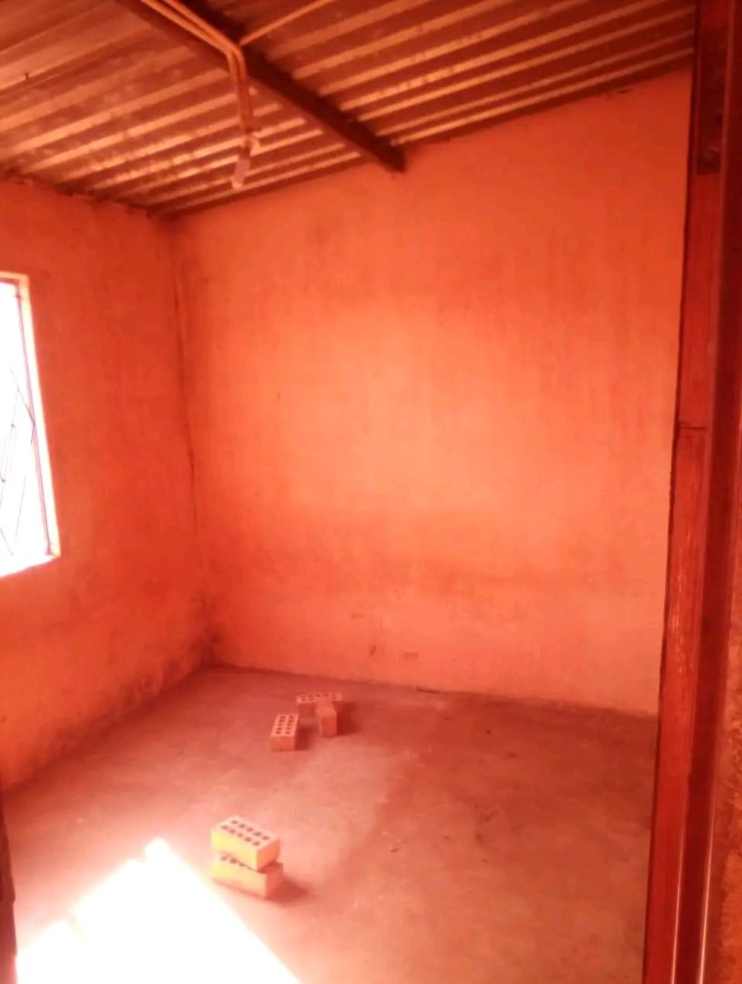 2 Bedroom Property for Sale in Mohlakeng Gauteng