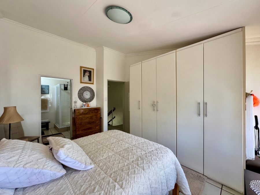 2 Bedroom Property for Sale in Lyttelton Manor Gauteng