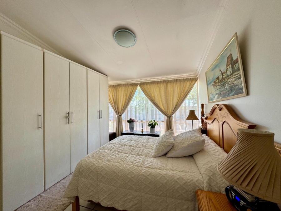 2 Bedroom Property for Sale in Lyttelton Manor Gauteng