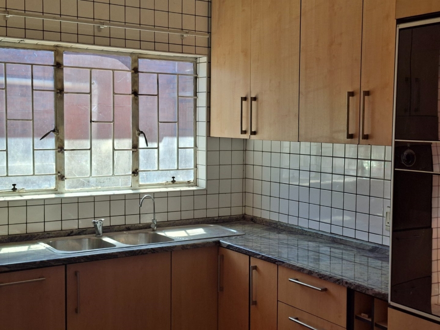  Bedroom Property for Sale in Booysens Gauteng