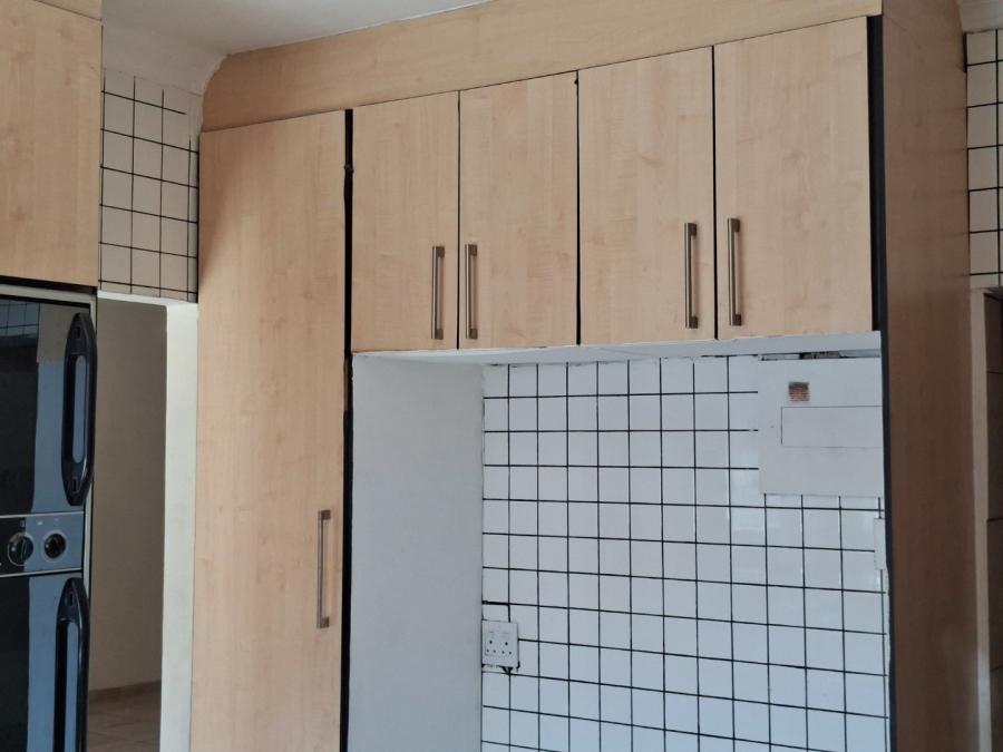  Bedroom Property for Sale in Booysens Gauteng