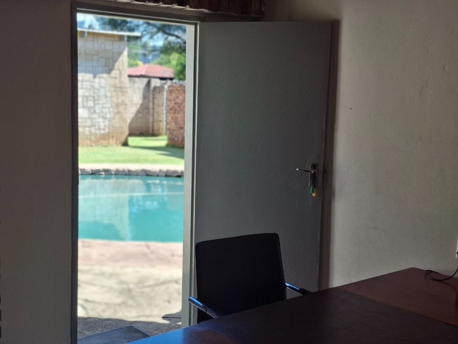  Bedroom Property for Sale in Booysens Gauteng