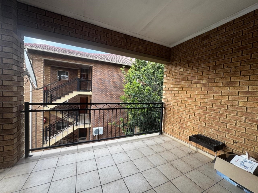 2 Bedroom Property for Sale in Glen Lauriston Gauteng