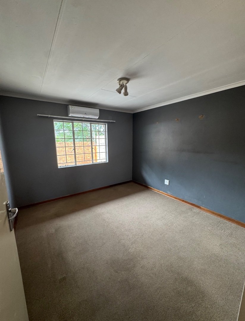 2 Bedroom Property for Sale in Montana Gauteng