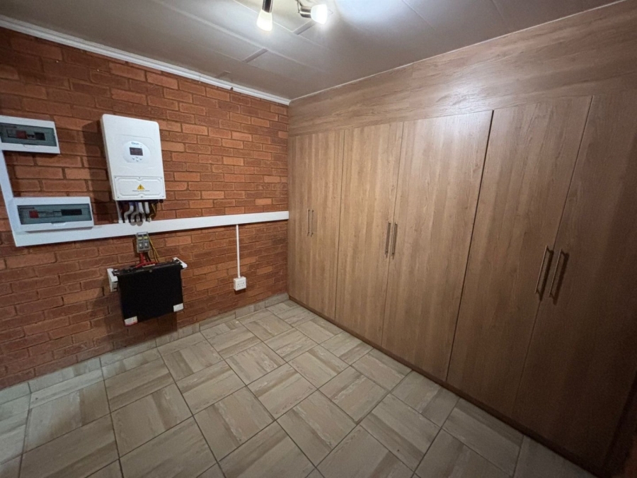 2 Bedroom Property for Sale in Montana Gauteng