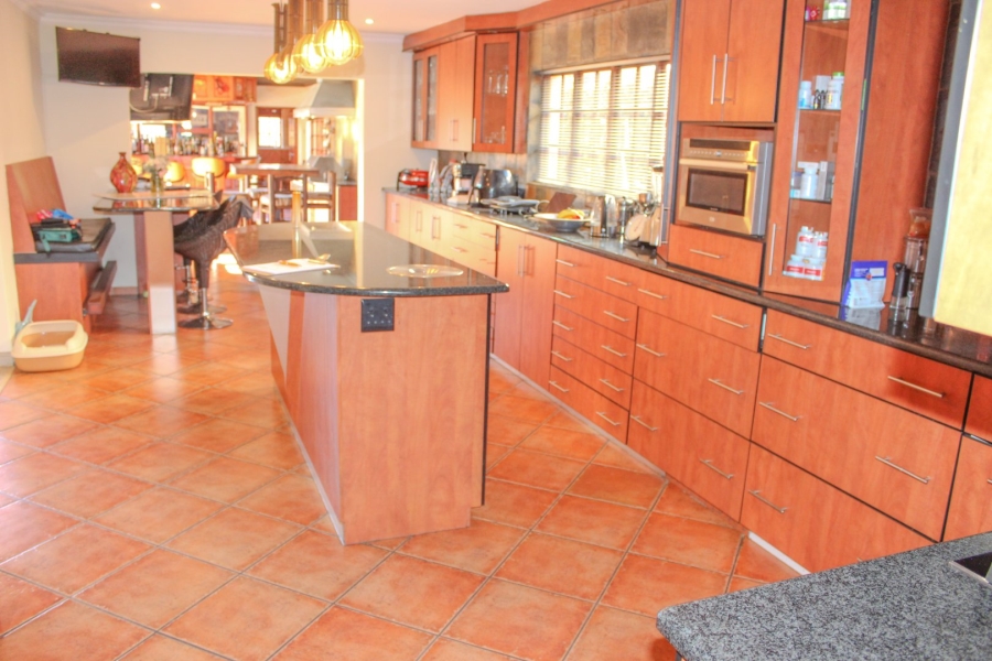 6 Bedroom Property for Sale in Irene Farm Villages Gauteng