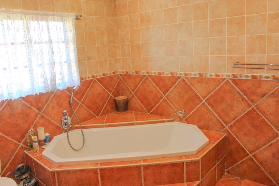 6 Bedroom Property for Sale in Irene Farm Villages Gauteng