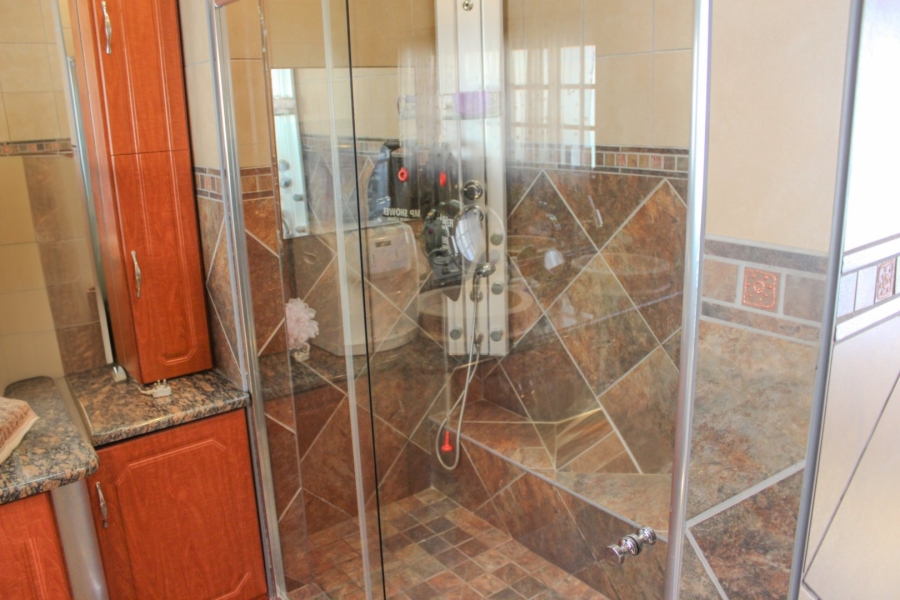 6 Bedroom Property for Sale in Irene Farm Villages Gauteng