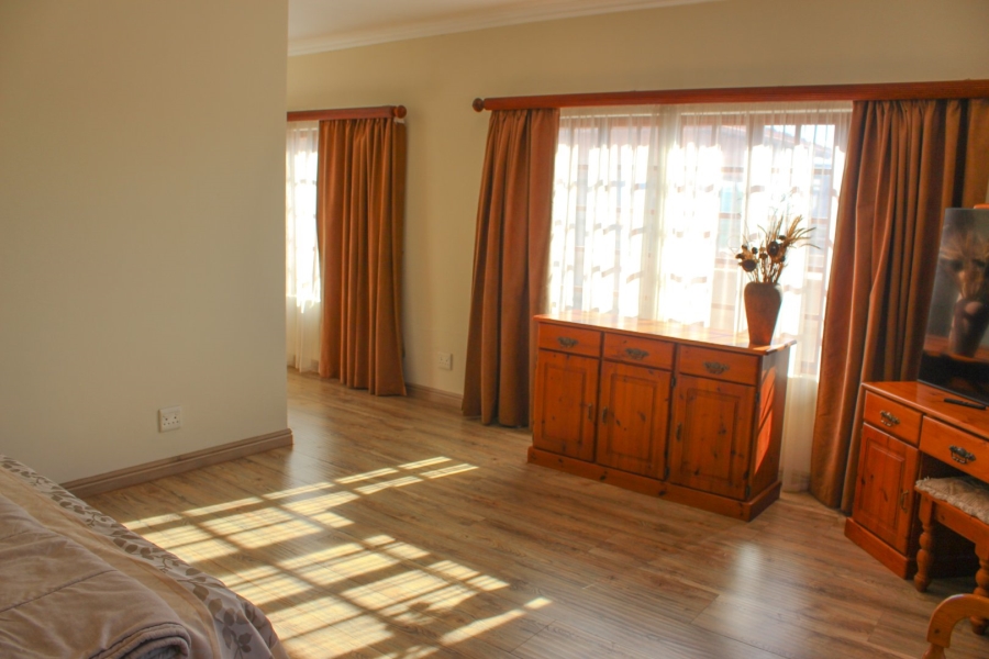 6 Bedroom Property for Sale in Irene Farm Villages Gauteng