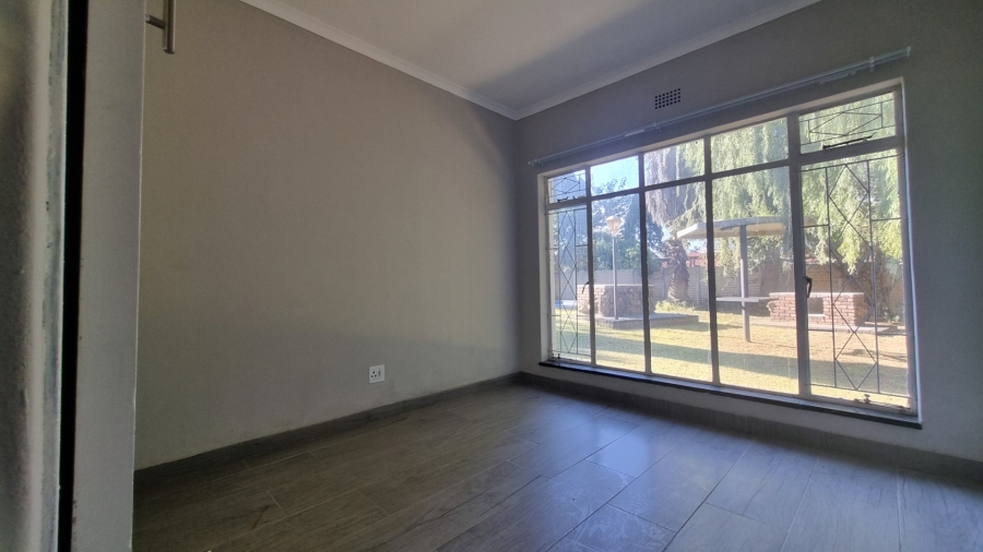 3 Bedroom Property for Sale in Sonland Park Gauteng