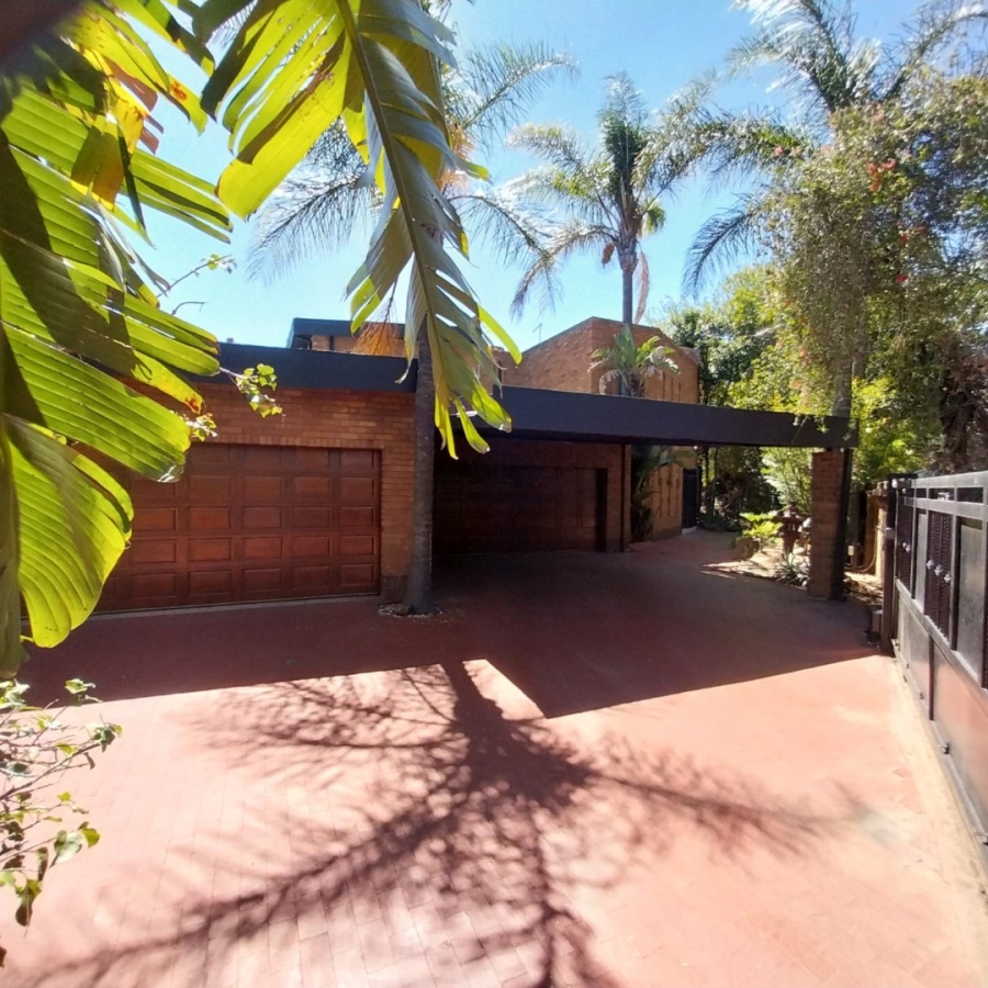 5 Bedroom Property for Sale in Sunward Park Gauteng