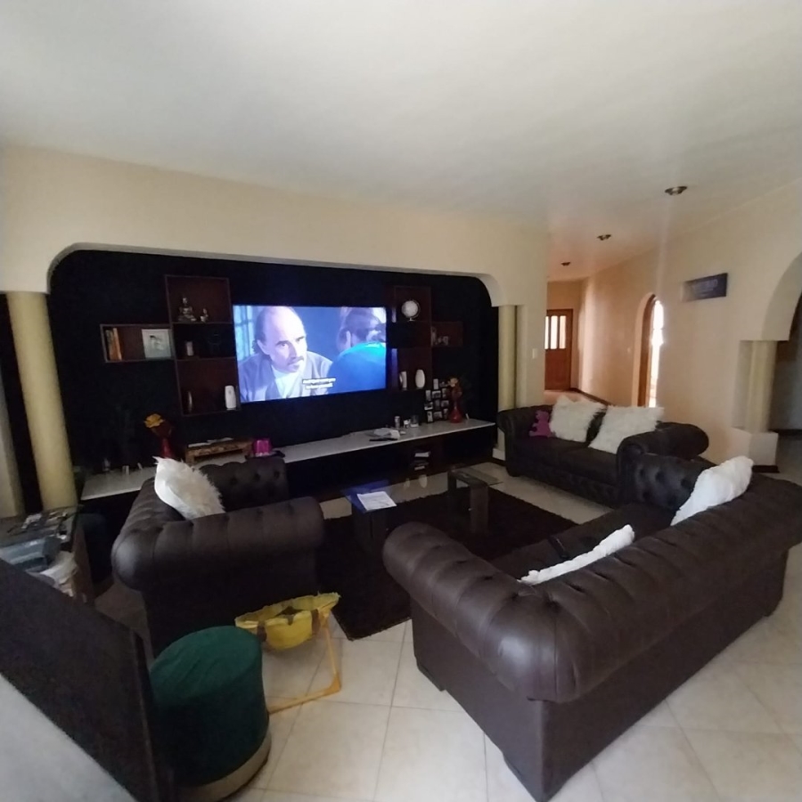 5 Bedroom Property for Sale in Sunward Park Gauteng