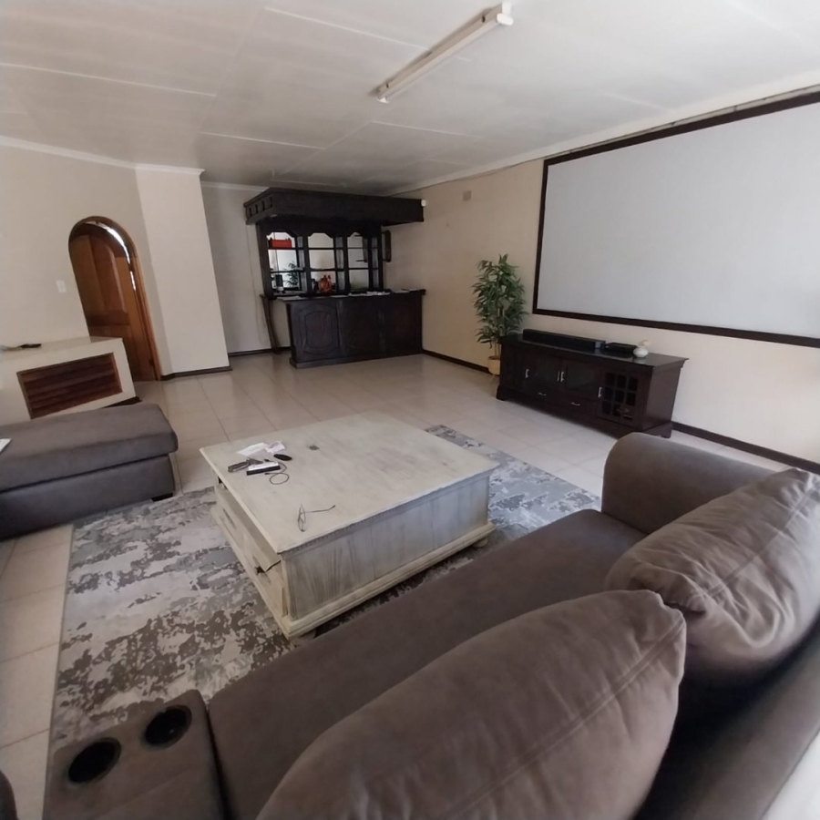 5 Bedroom Property for Sale in Sunward Park Gauteng