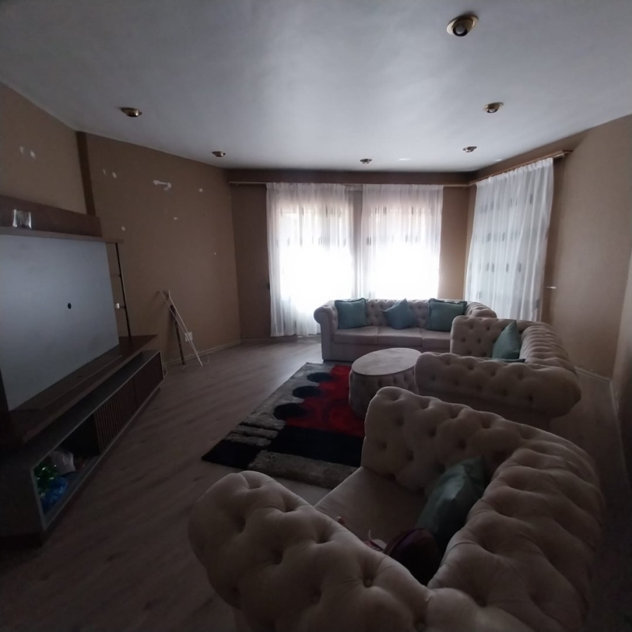 5 Bedroom Property for Sale in Sunward Park Gauteng