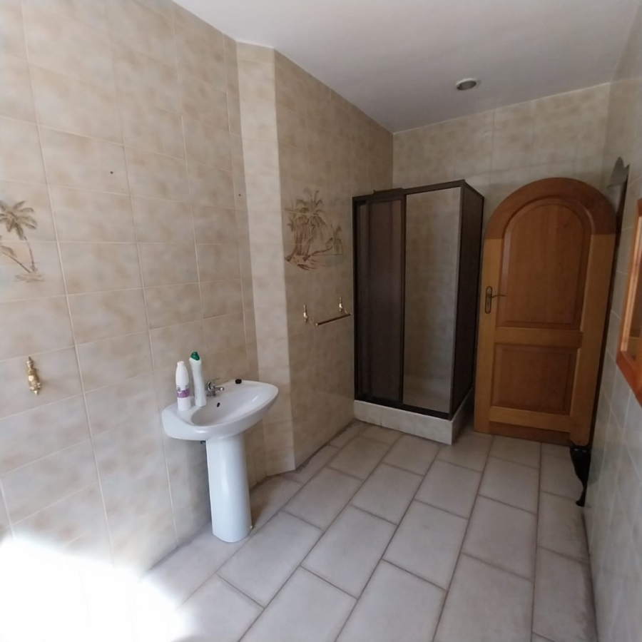 5 Bedroom Property for Sale in Sunward Park Gauteng