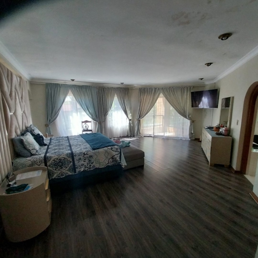 5 Bedroom Property for Sale in Sunward Park Gauteng